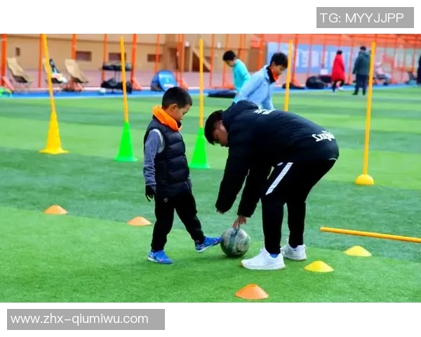 提升足球技能的有效练习方法与技巧分享,助你成为场上明星球员 提升足球技能的有效练习方法与技巧分享,助你成为场上明星球员